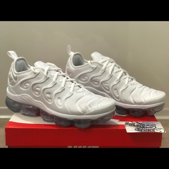NEW Nike Air Vapormax Plus Triple White Max 720 - Picture 3 of 7